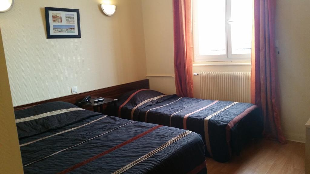 Hôtel d'Alsace Villeurbanne Quarto foto